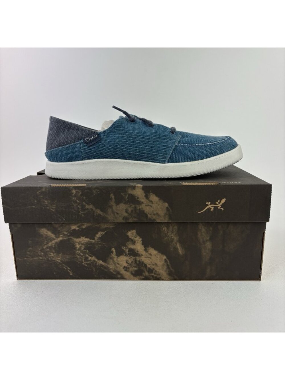Chaco Chillos Sneaker Mens Sz 9 Slip on with Strings Ocean Blue Boat Canvas